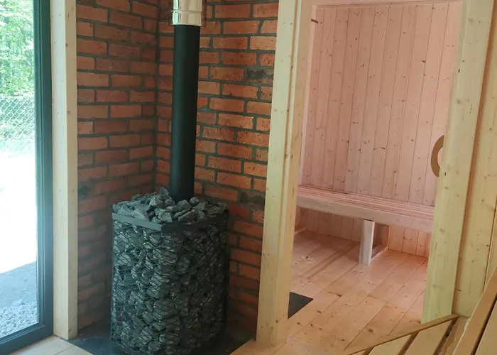 Sloneczna Polana Magdalenka بيت خشبي *